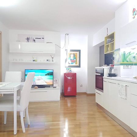 White Dream Suites Iasi Exteriér fotografie