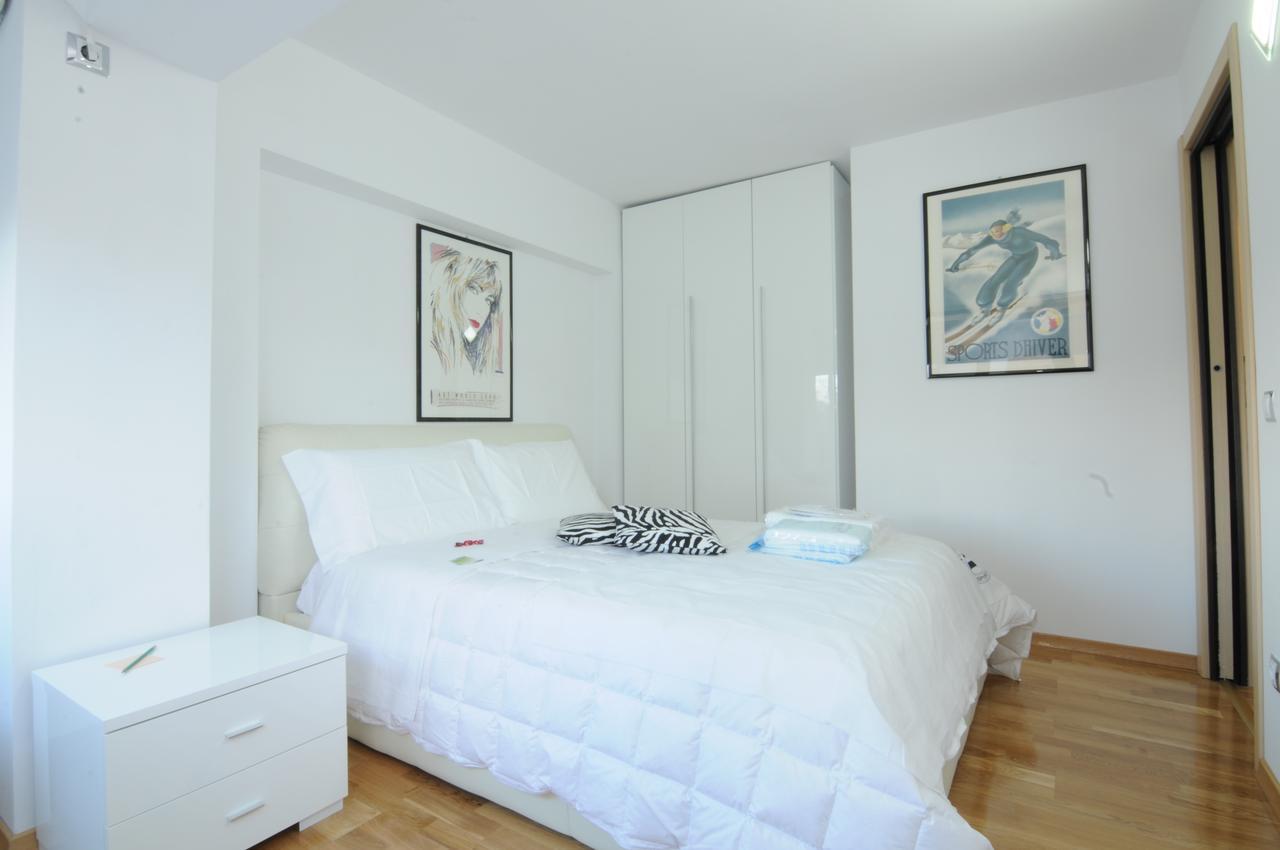 White Dream Suites Iasi Exteriér fotografie