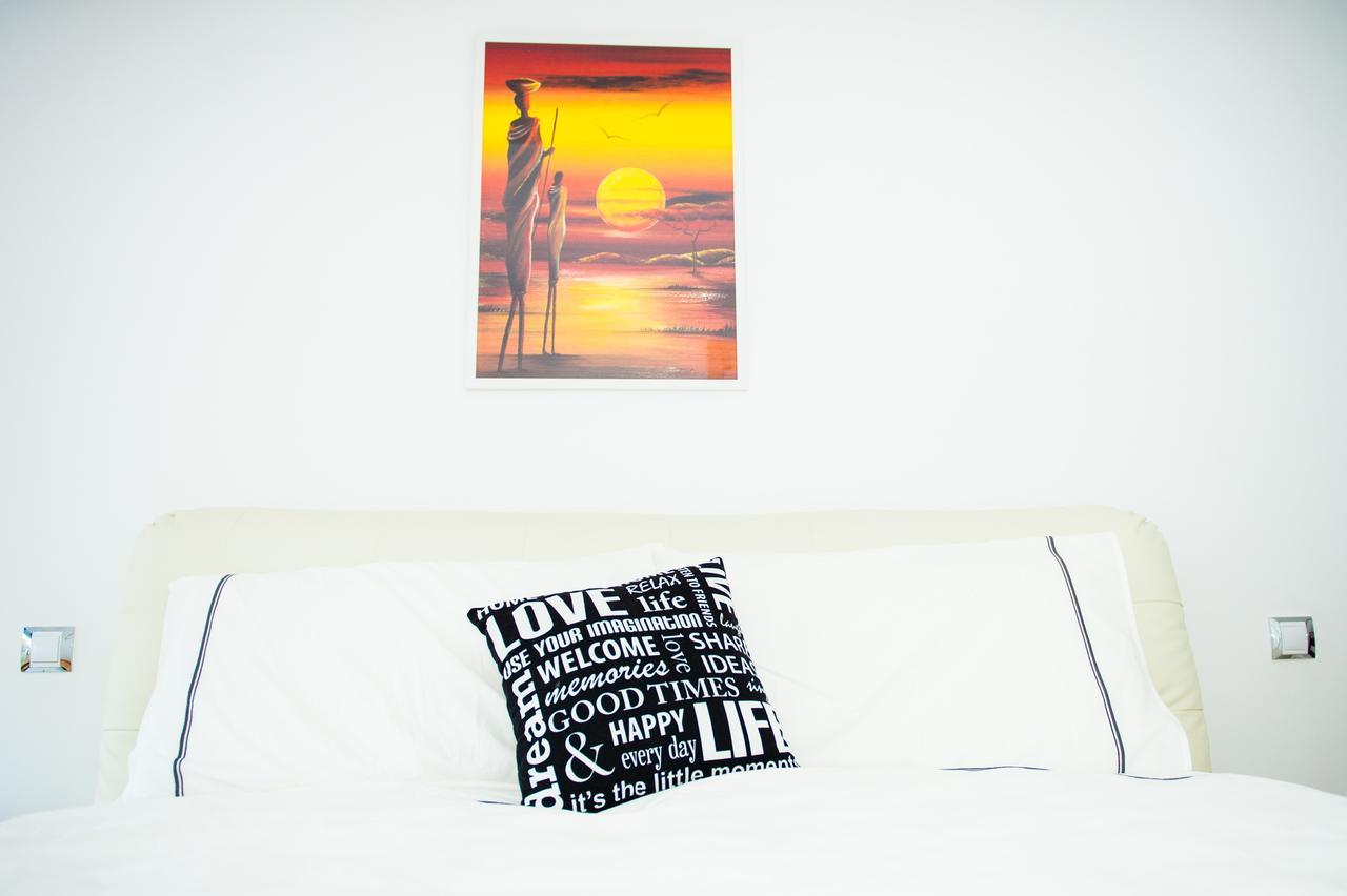 White Dream Suites Iasi Exteriér fotografie